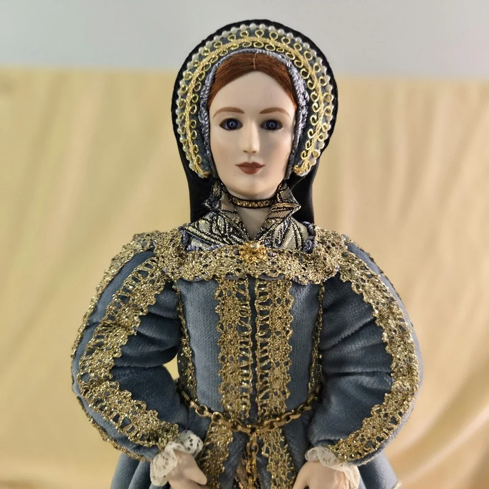 Catherine Howard Brenda Price Royal Heritage Doll w/ Box 2000 #354